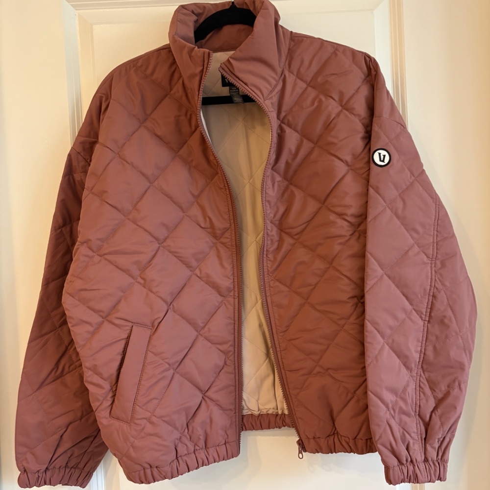 Vuori Echo Women’s Insulated Bomber Jacket – M, NWOT - Picture 3 of 14